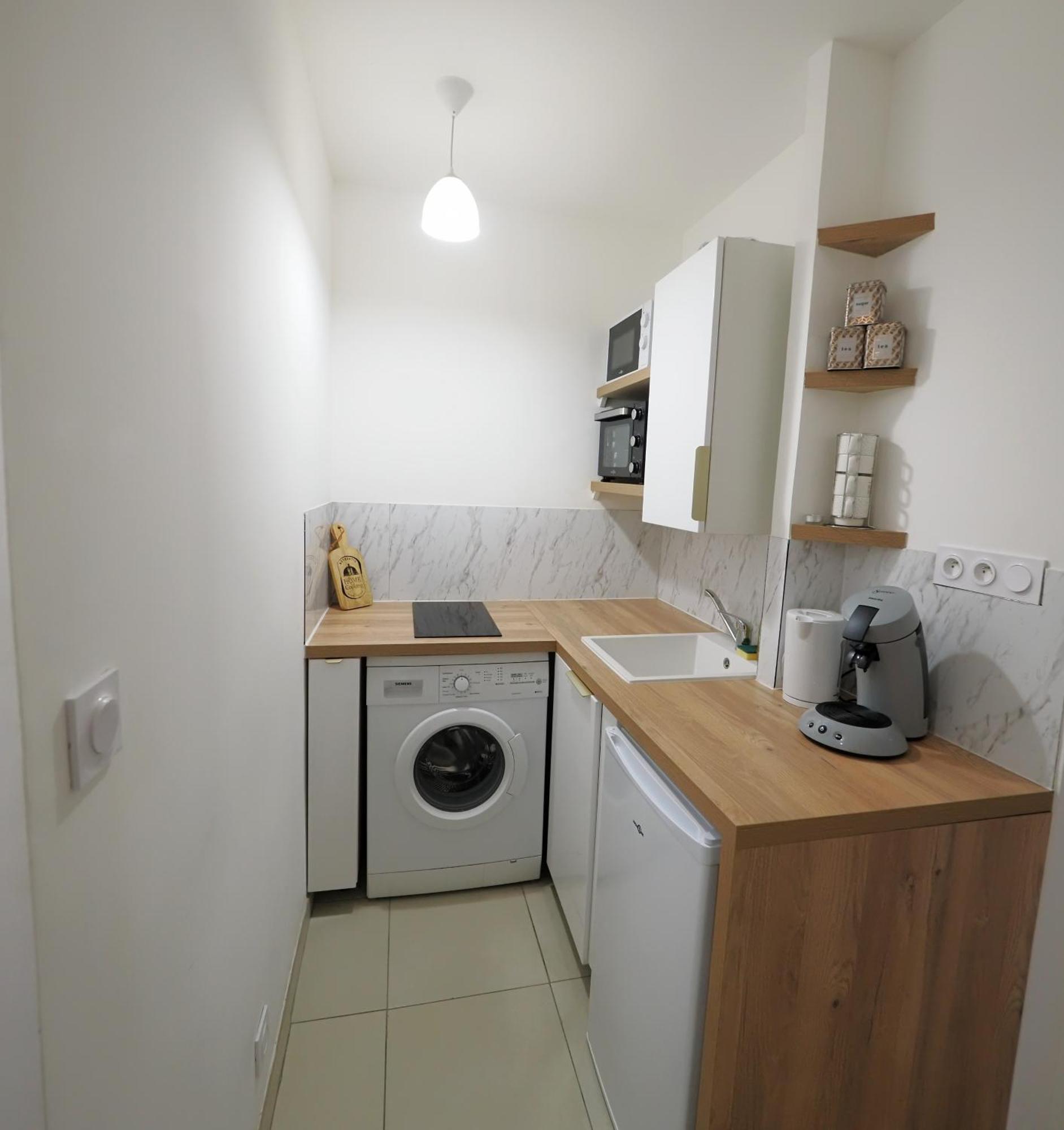 Paradise Apartment Near Downtown Lake & Free Parking - Local Bike อานซี ภายนอก รูปภาพ