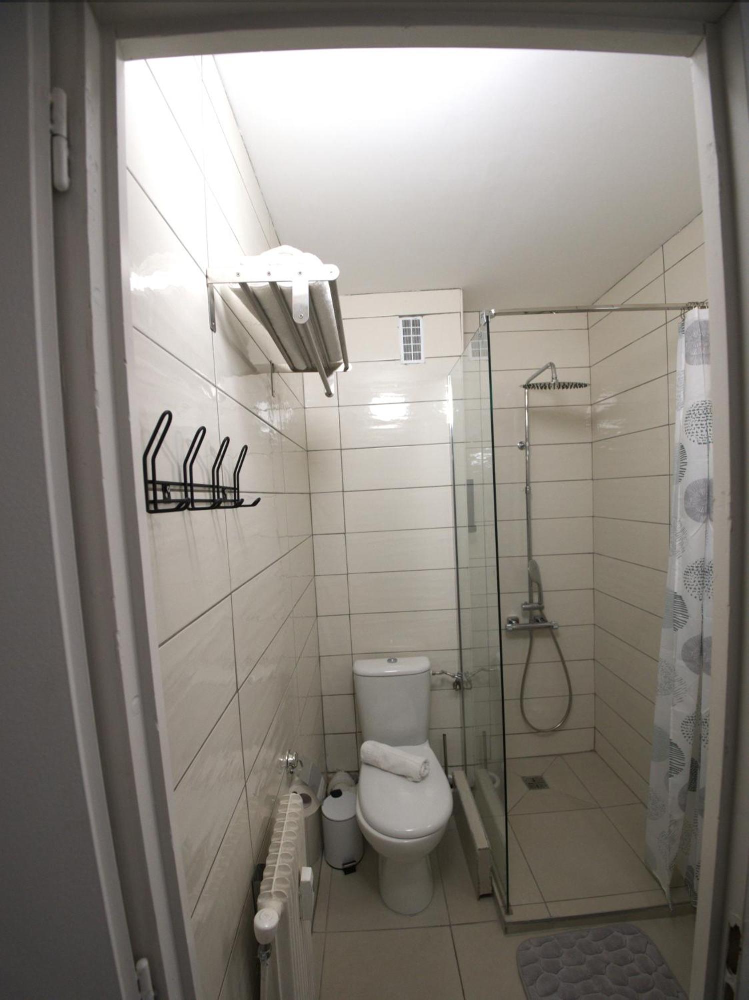Paradise Apartment Near Downtown Lake & Free Parking - Local Bike อานซี ภายนอก รูปภาพ
