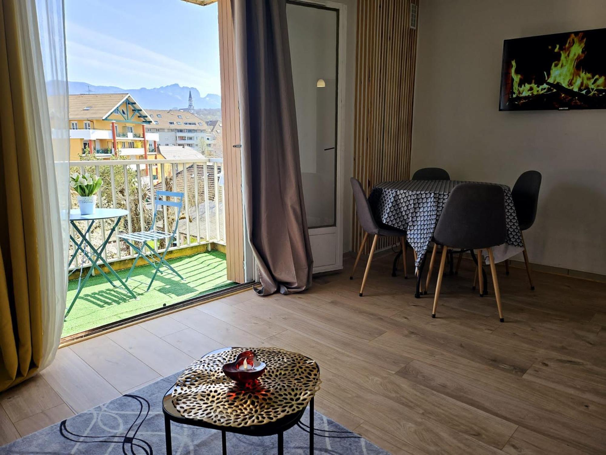 Paradise Apartment Near Downtown Lake & Free Parking - Local Bike อานซี ภายนอก รูปภาพ
