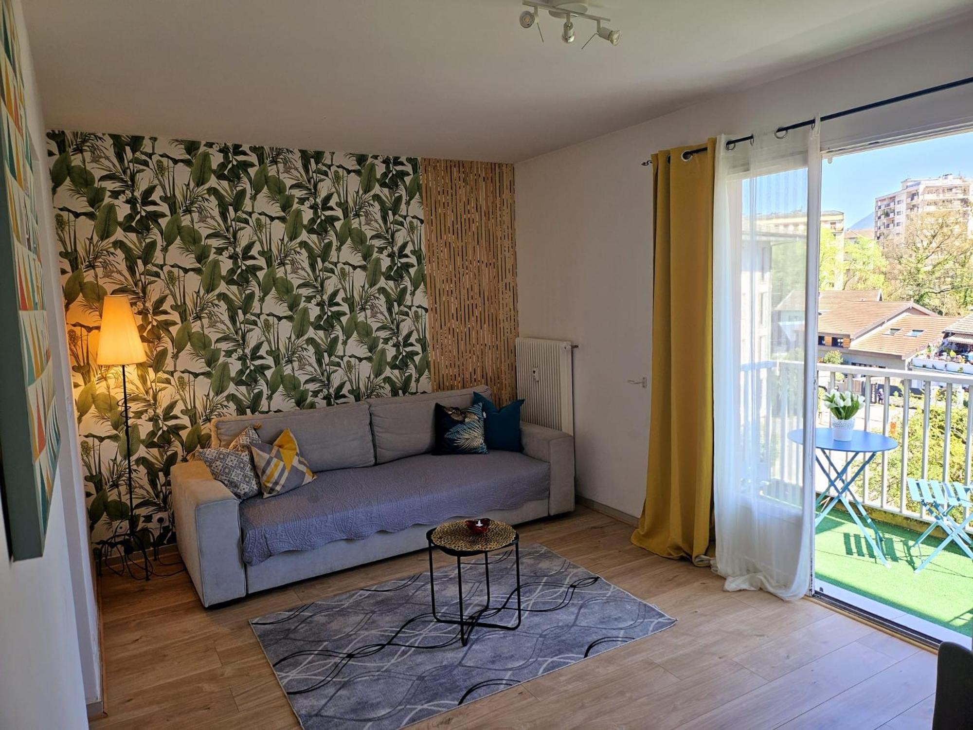 Paradise Apartment Near Downtown Lake & Free Parking - Local Bike อานซี ภายนอก รูปภาพ